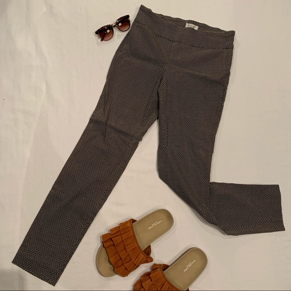 Van Heusen Patterned dress pants.